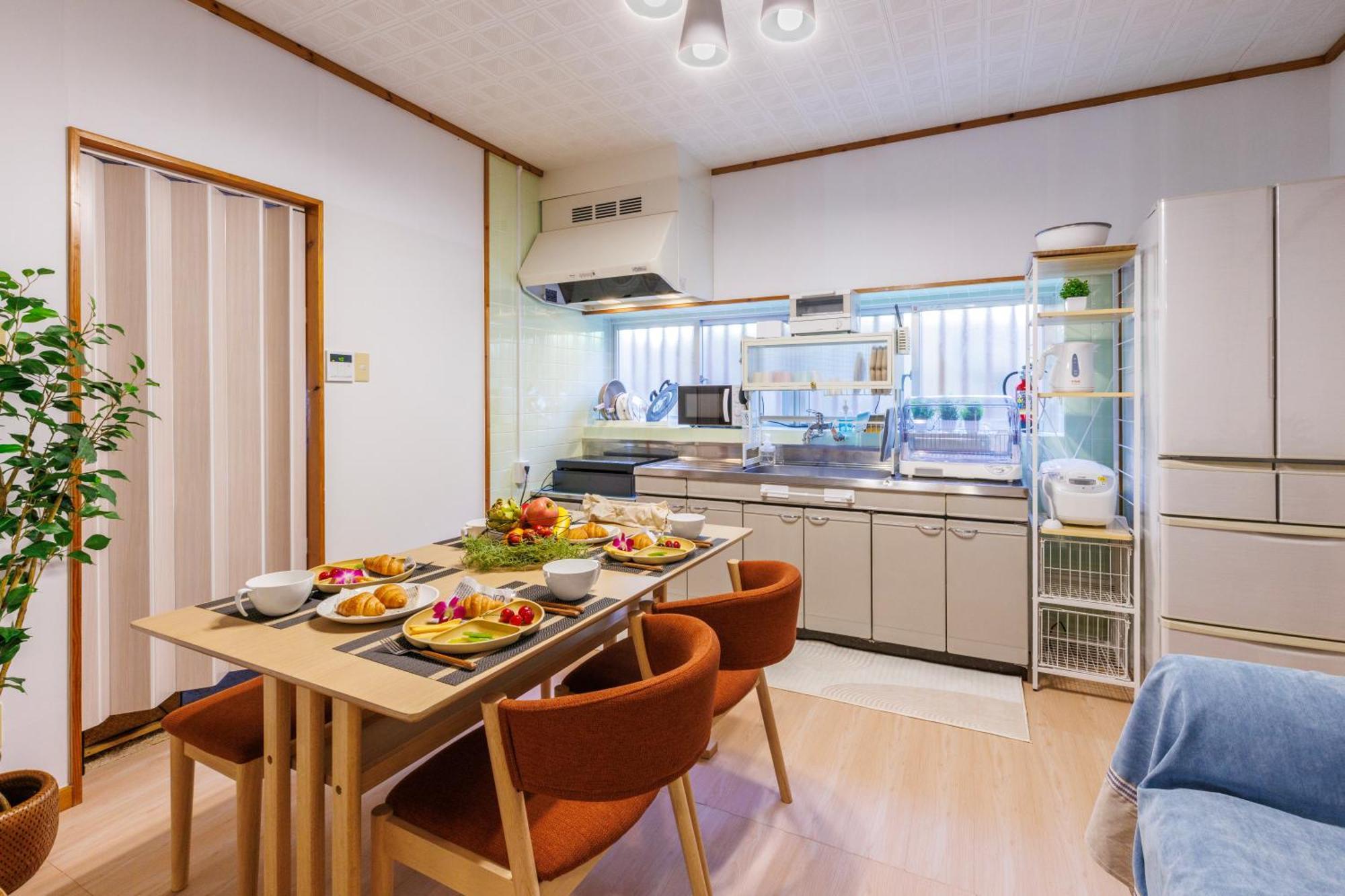 新規オープン サウナ Bbq ジャグジー付き 最大7名 無料駐車場4台 ビーチまで車で5分 Sky House Villa Uruma Eksteriør billede
