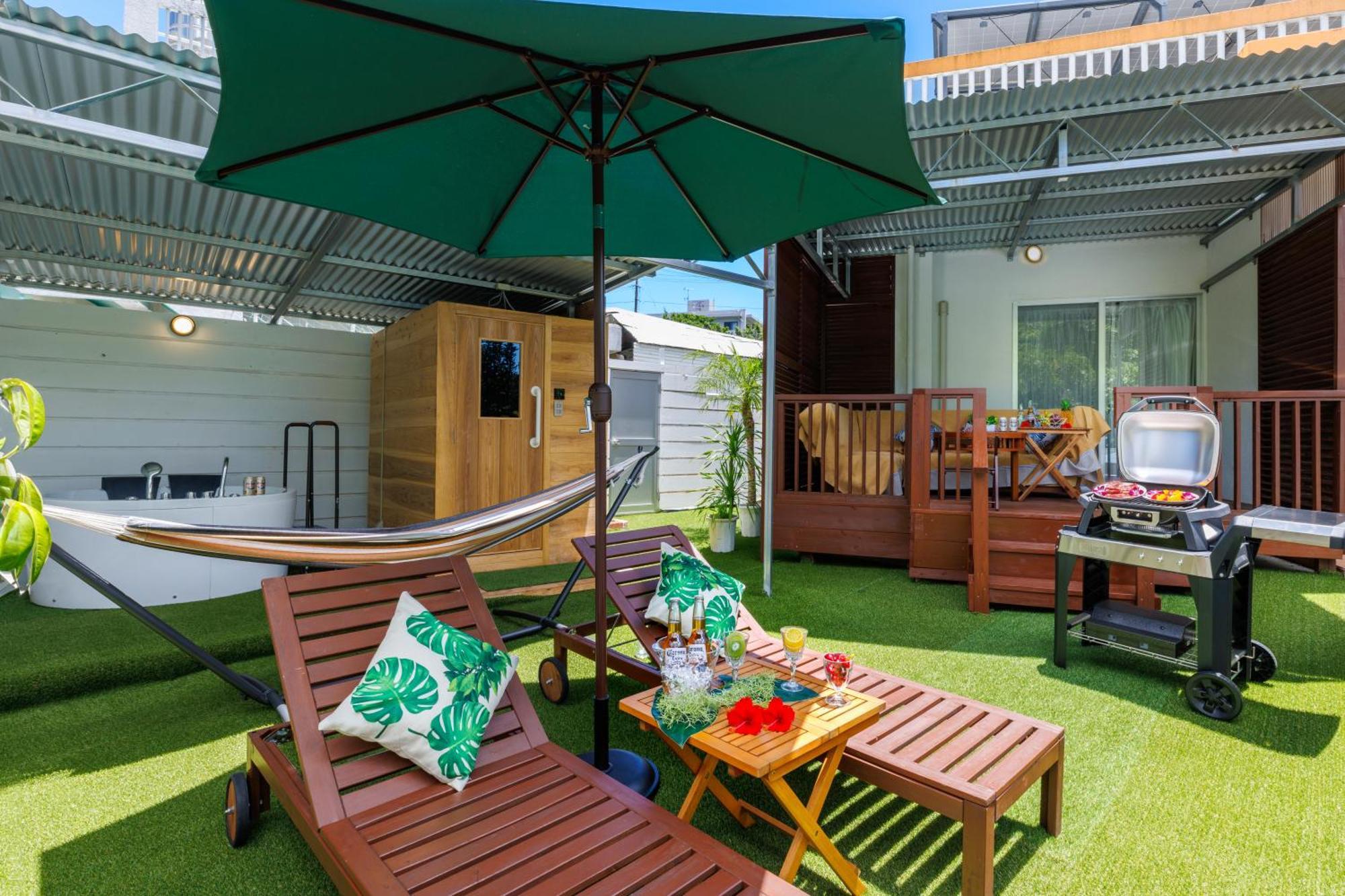新規オープン サウナ Bbq ジャグジー付き 最大7名 無料駐車場4台 ビーチまで車で5分 Sky House Villa Uruma Eksteriør billede
